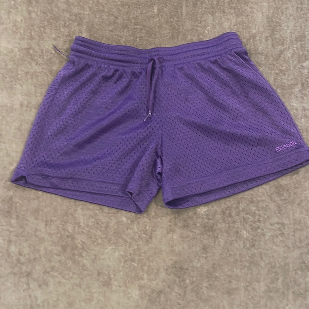 Reebok kids purple drawstring athletic shorts. Size XS. 100% polyester. lined.